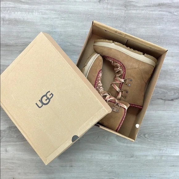 🍁 UGG 🍁 CLASSIC WEATHER HIKER HI BOOTS - Picture 14 of 16